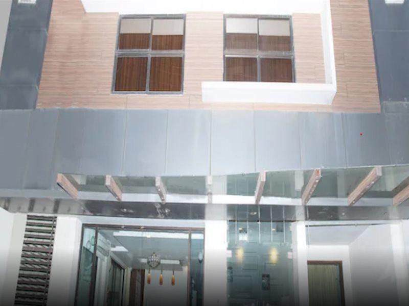 Rāipur Hotel Aarya Inn מראה חיצוני תמונה