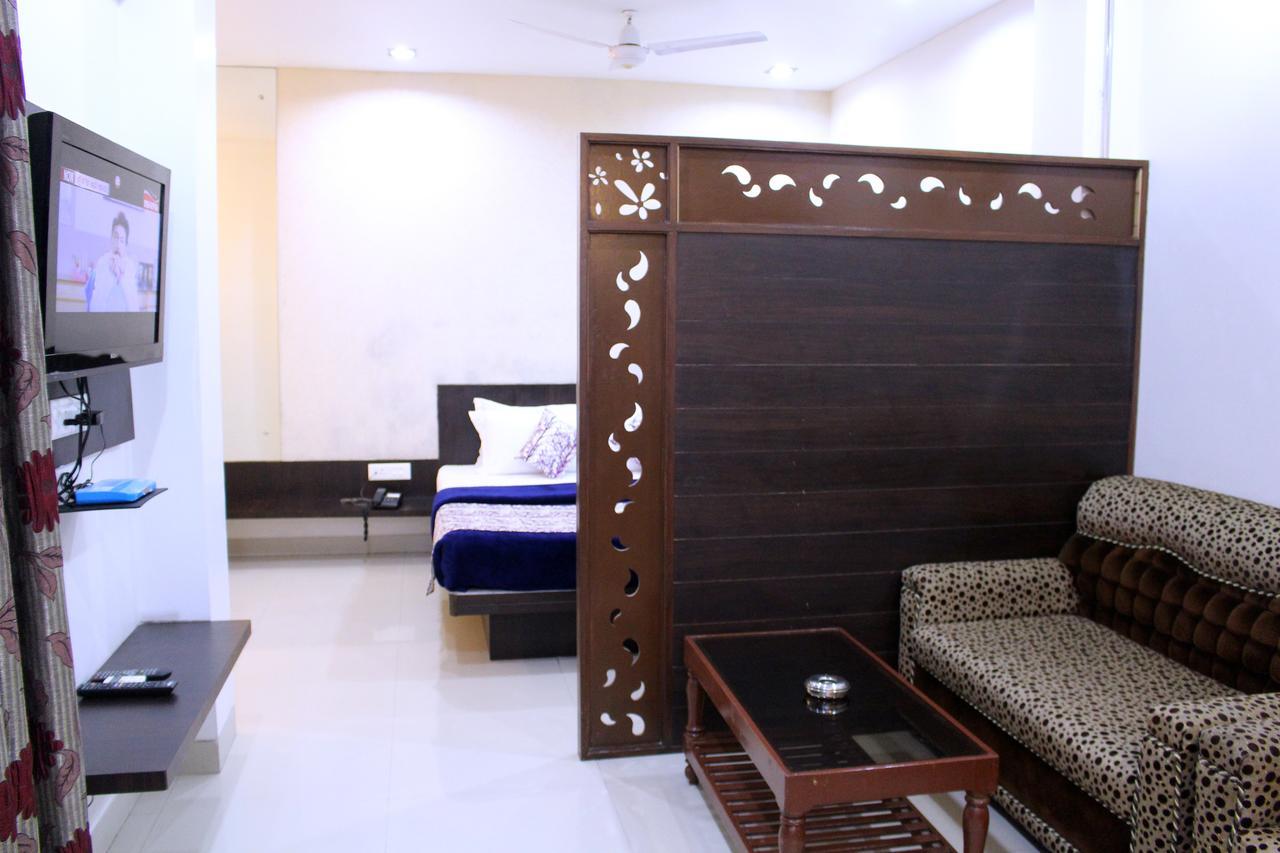 Rāipur Hotel Aarya Inn מראה חיצוני תמונה