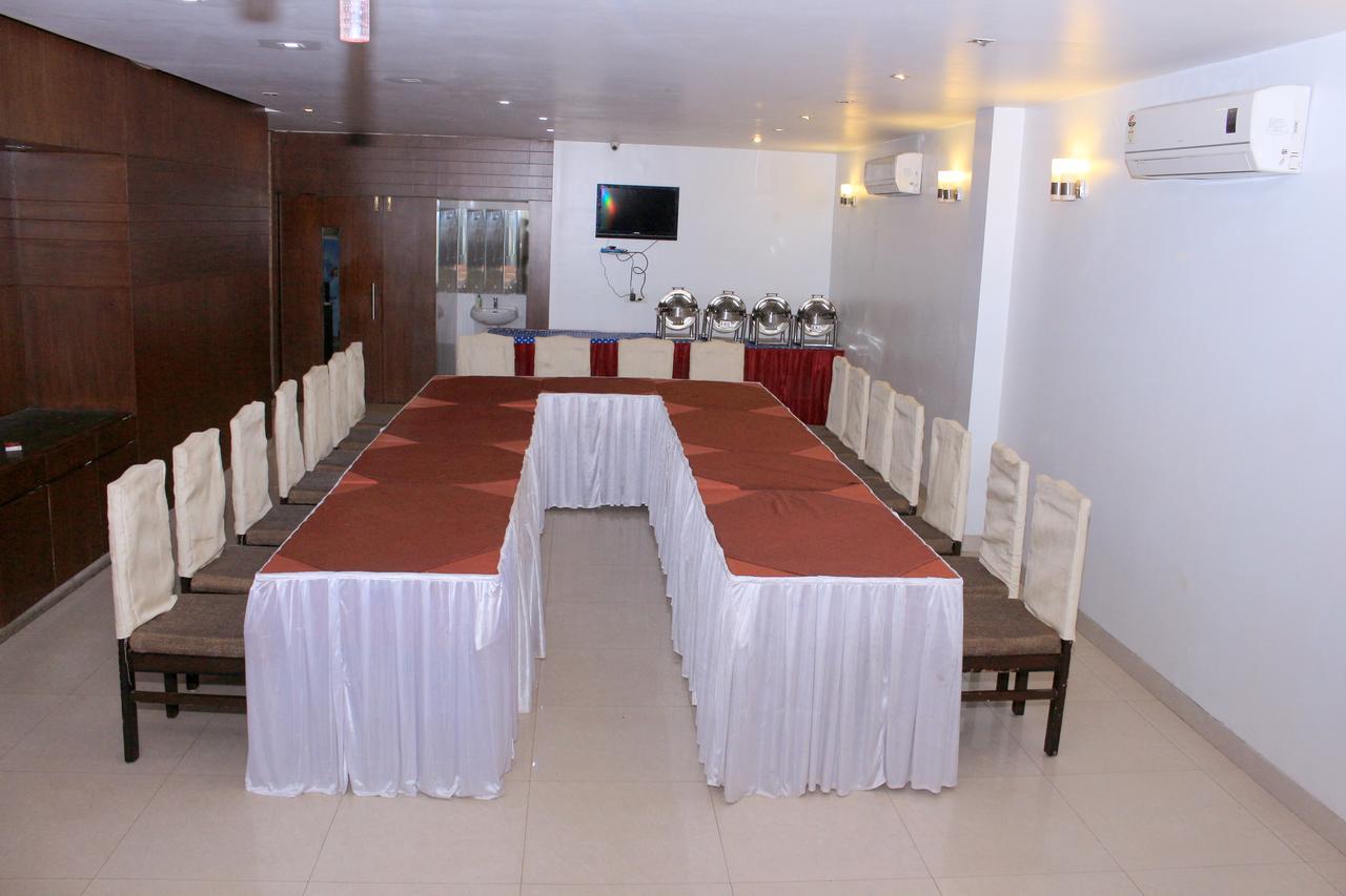 Rāipur Hotel Aarya Inn מראה חיצוני תמונה