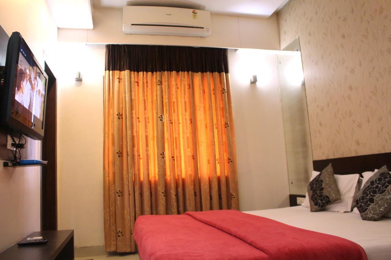 Rāipur Hotel Aarya Inn מראה חיצוני תמונה